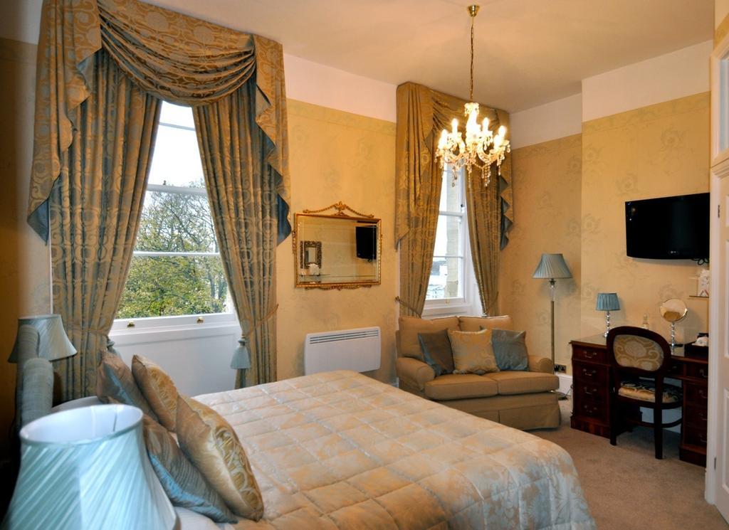 Willoughby House Hotel & Apartments Cheltenham Pokoj fotografie