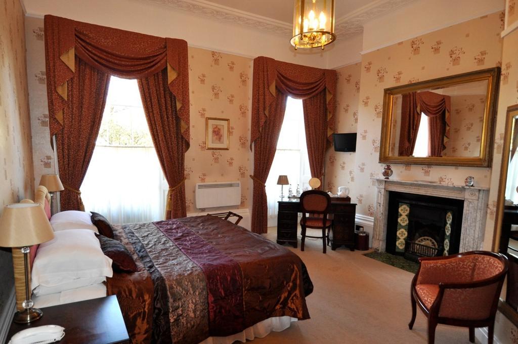 Willoughby House Hotel & Apartments Cheltenham Pokoj fotografie